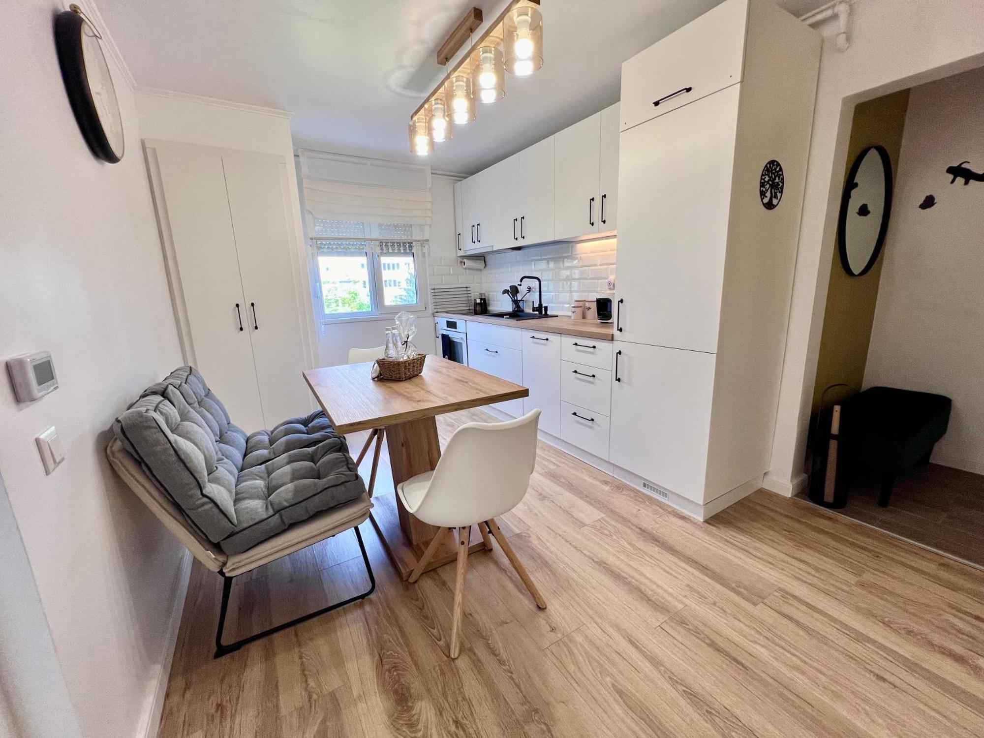 Resita Dream Apartament Екстер'єр фото